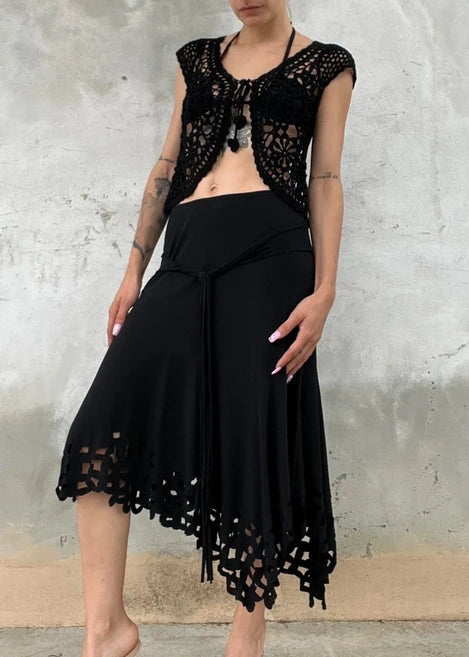 Gonna asimmetrica con cut-out
