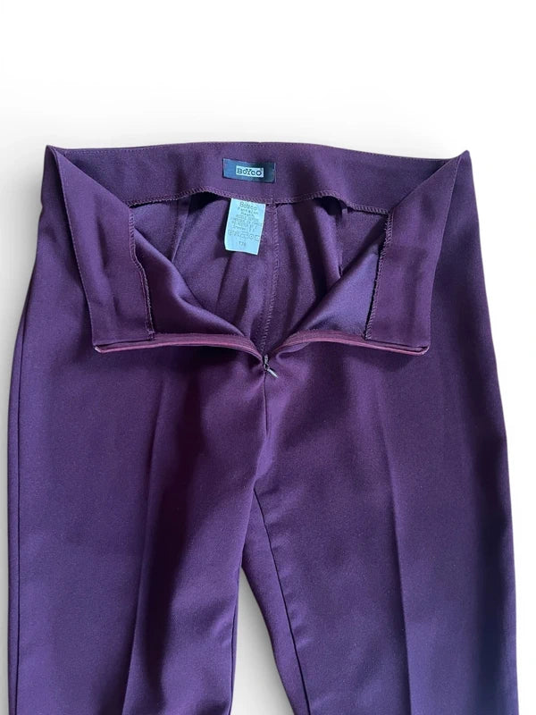 Pantaloni con spacco