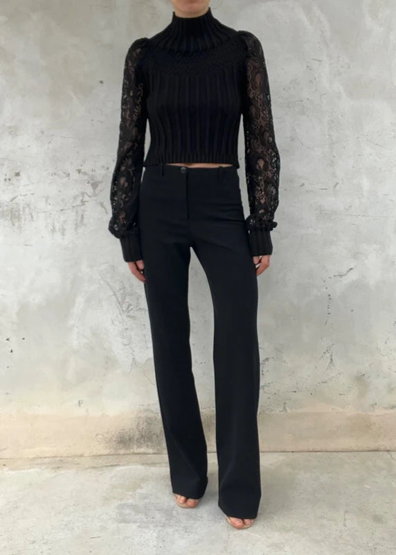 Maglione crop con maniche in pizzo