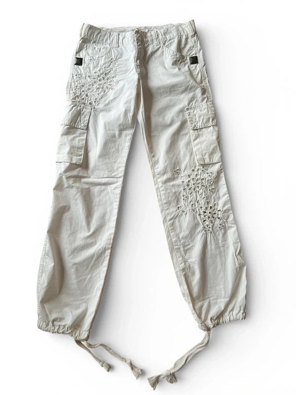 Pantalone cargo bianco con intarsi pizzo sangallo