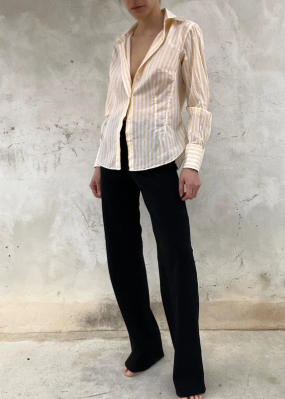 Camicia sfiancata con riga contrasto giallo chiaro