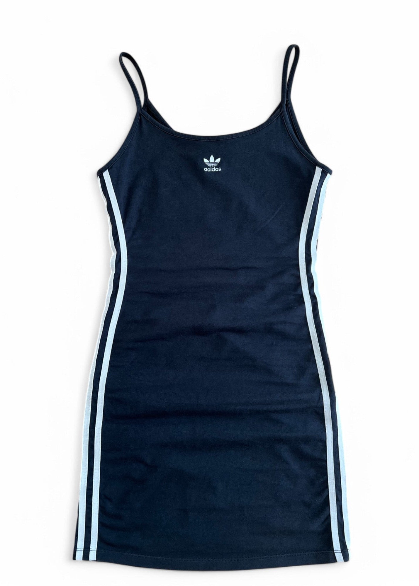 Abito sportivo nero adidas con spalline