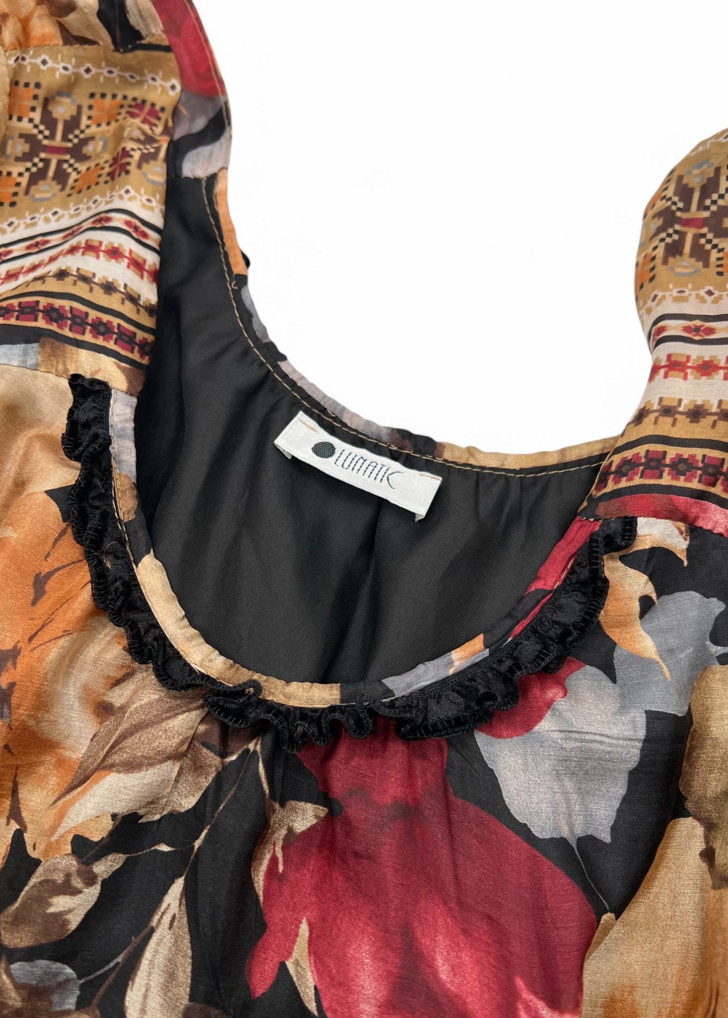 Abito in seta con fantasia floreale