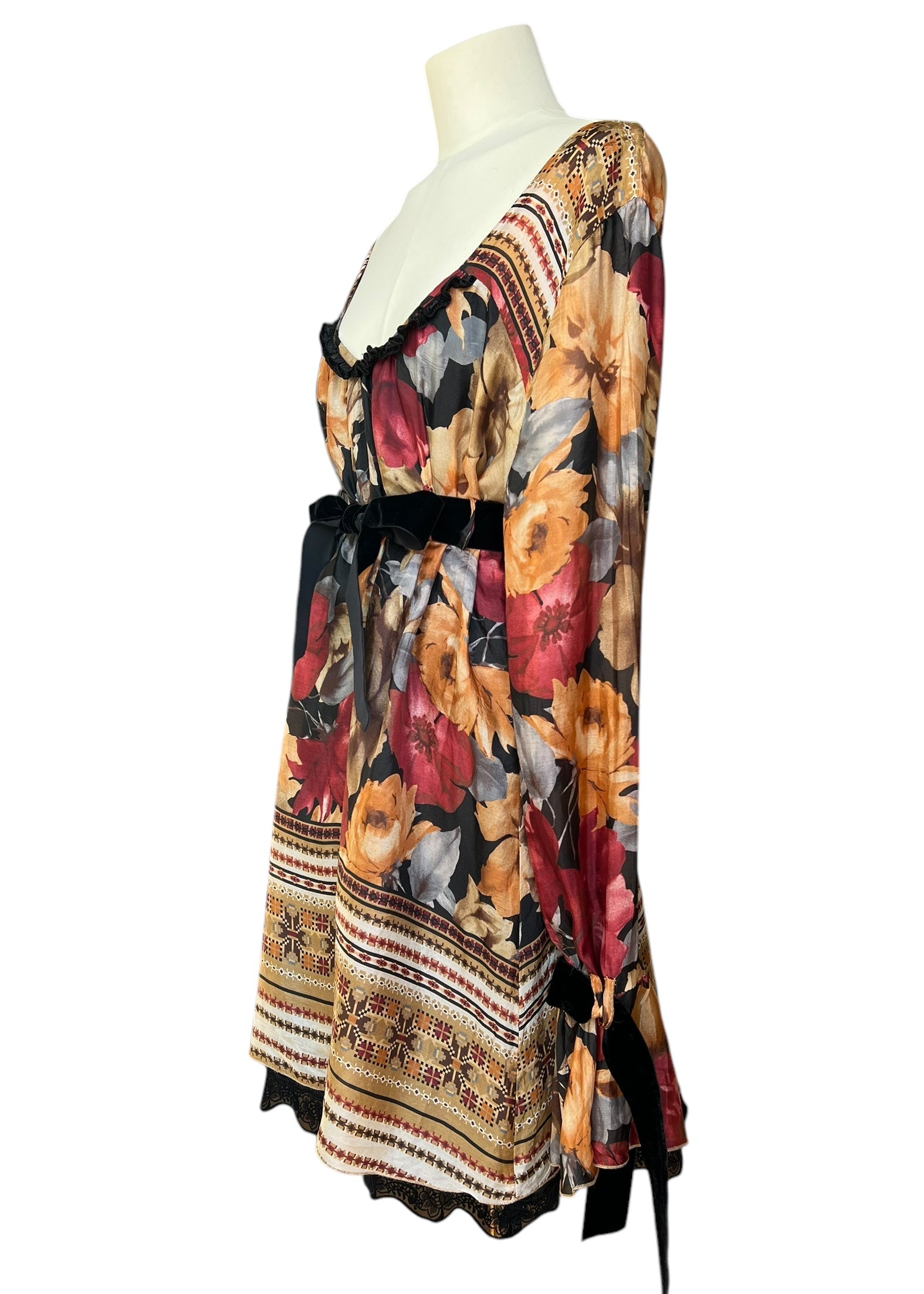 Abito in seta con fantasia floreale