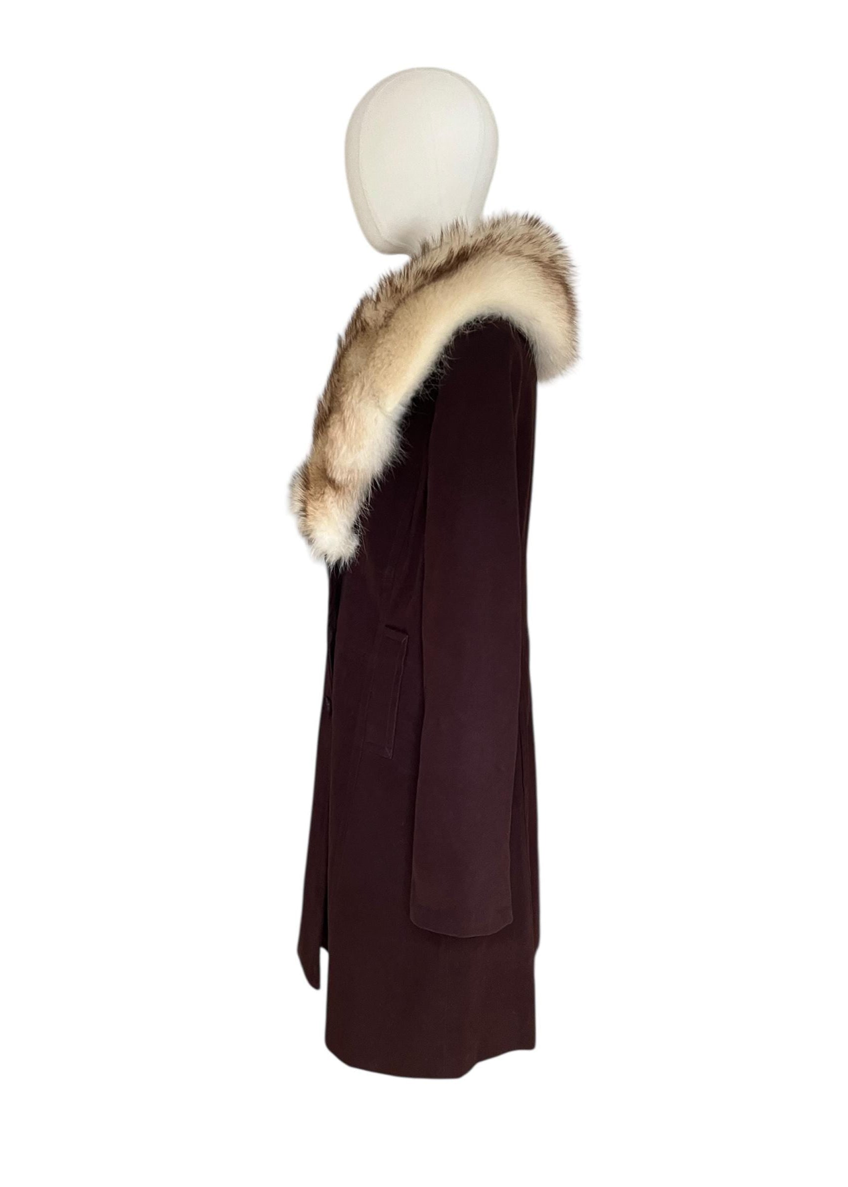 Cappotto marrone y2k con collo visone chiaro
