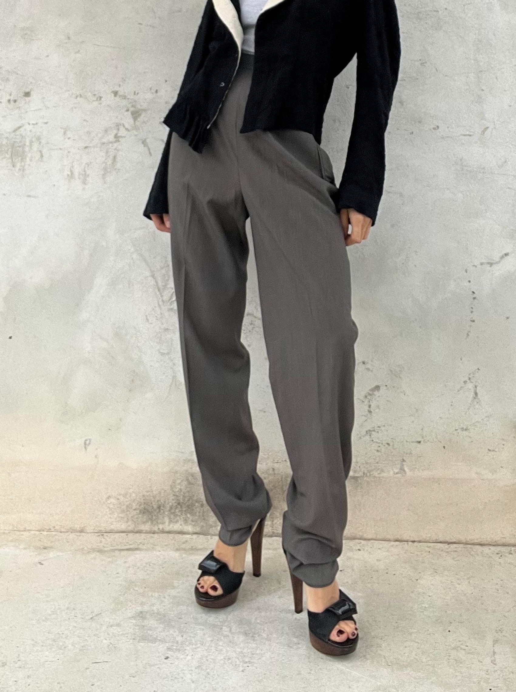 Pantaloni leggeri grigi