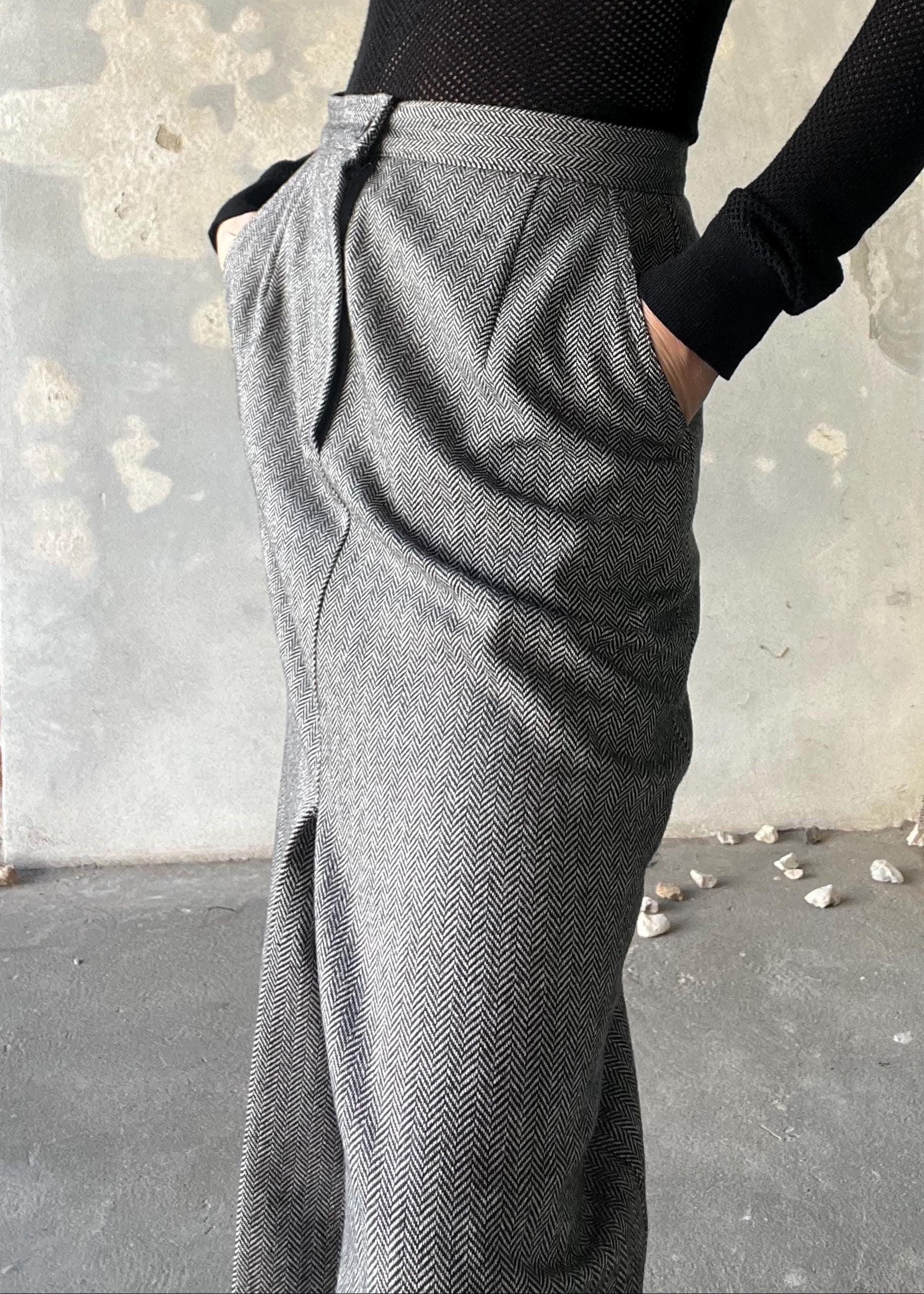 Gonna invernale midi con tessuto spina di pesce