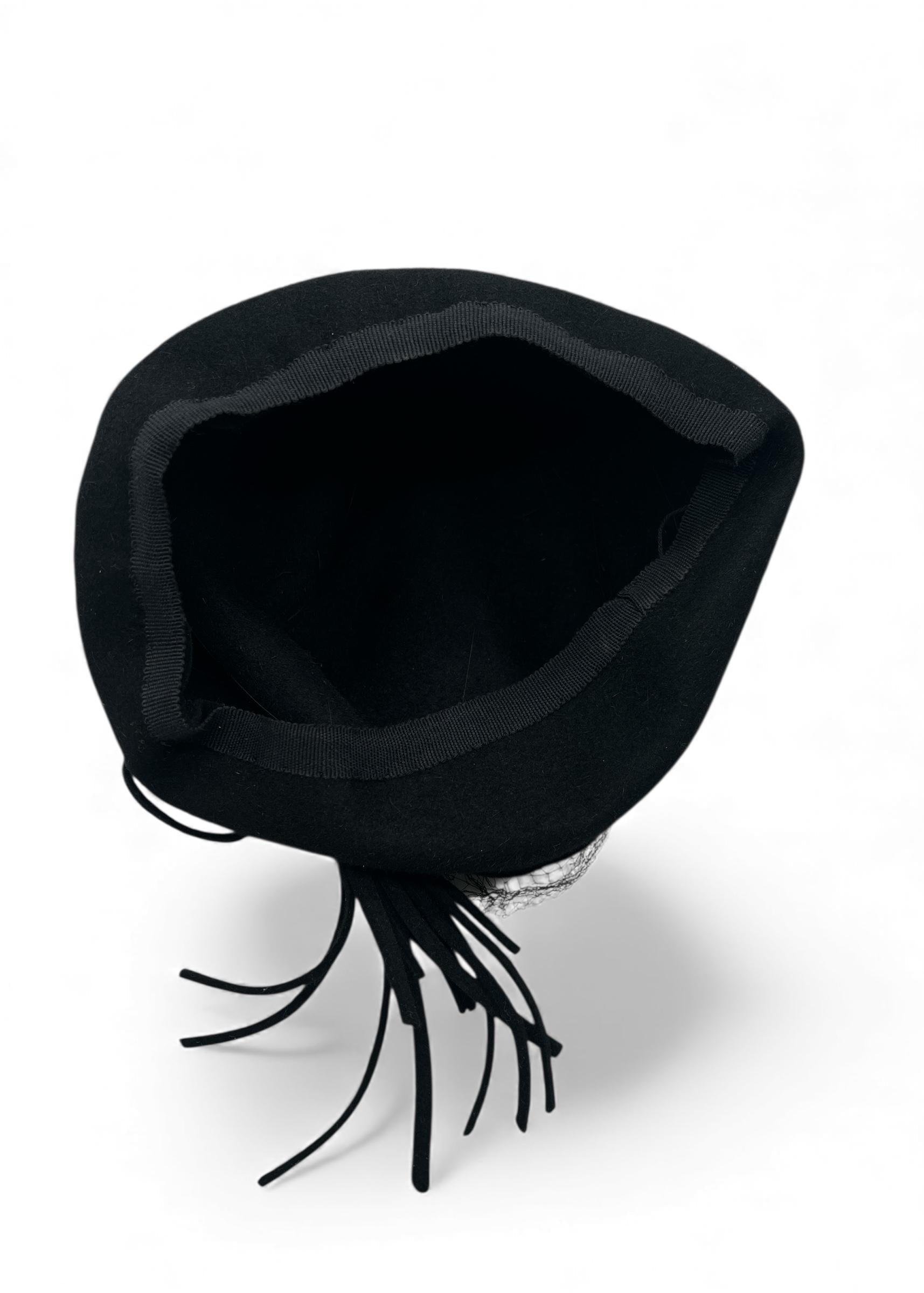 Cappello in lana nero vintage anni '50