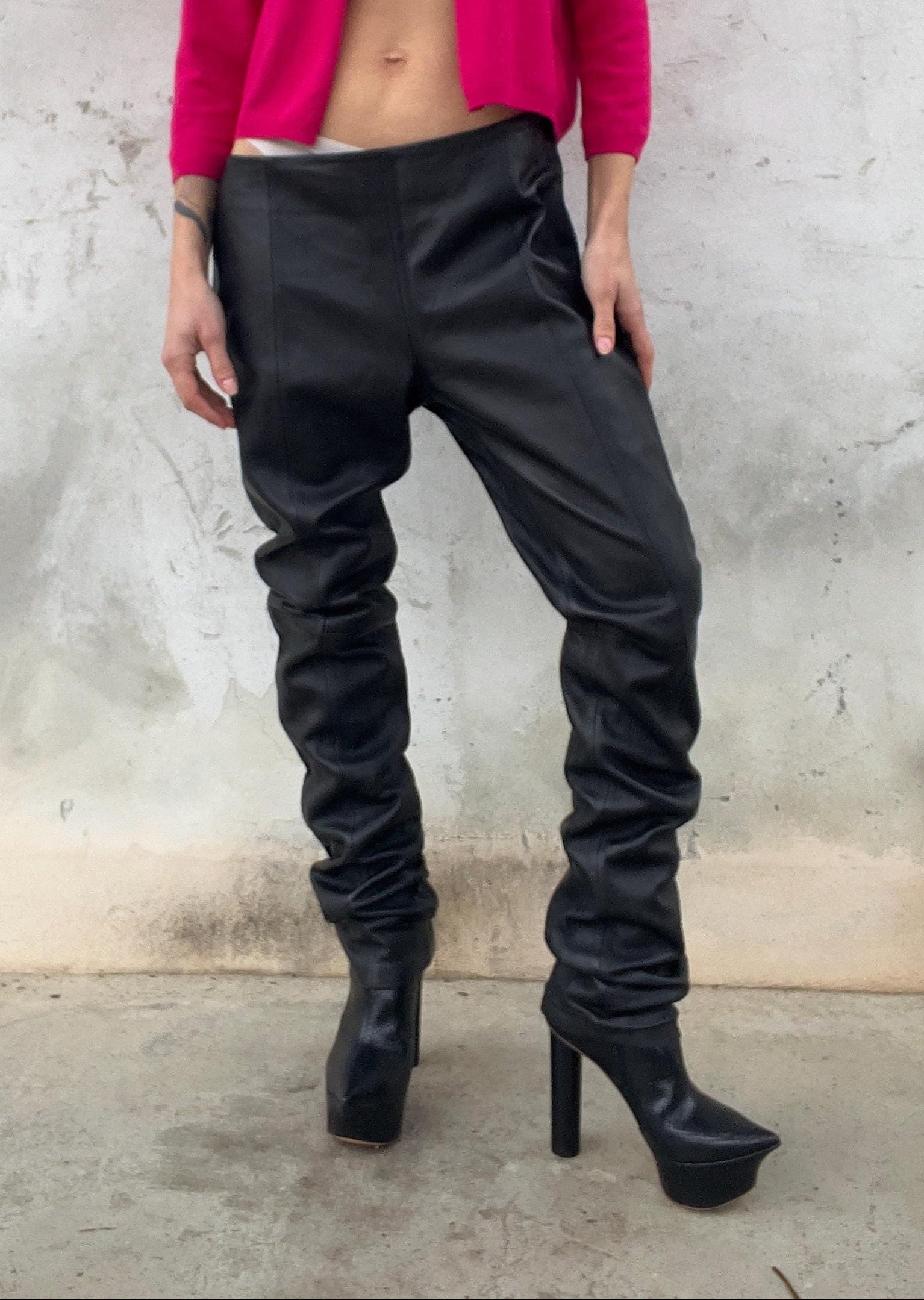 Pantaloni pelle morbida vita bassa