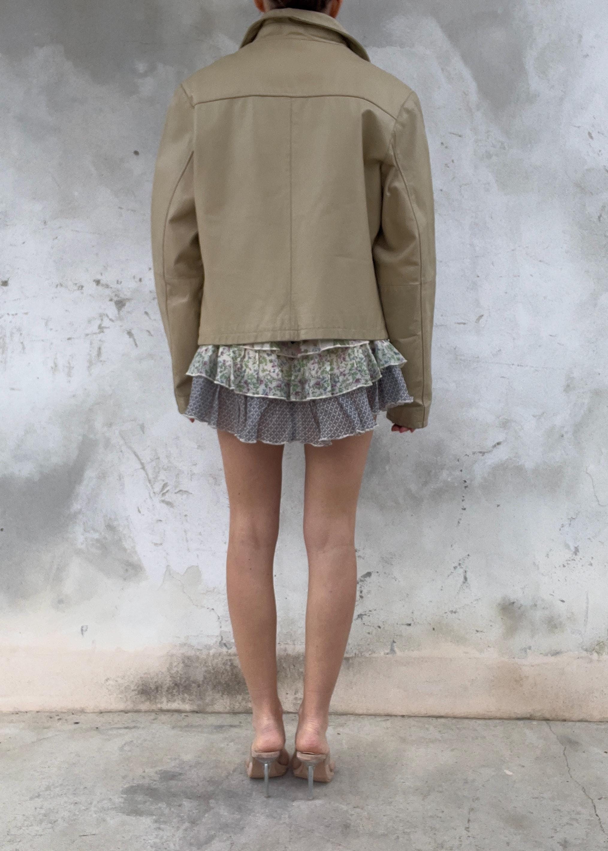 Giacca boxy in pelle beige