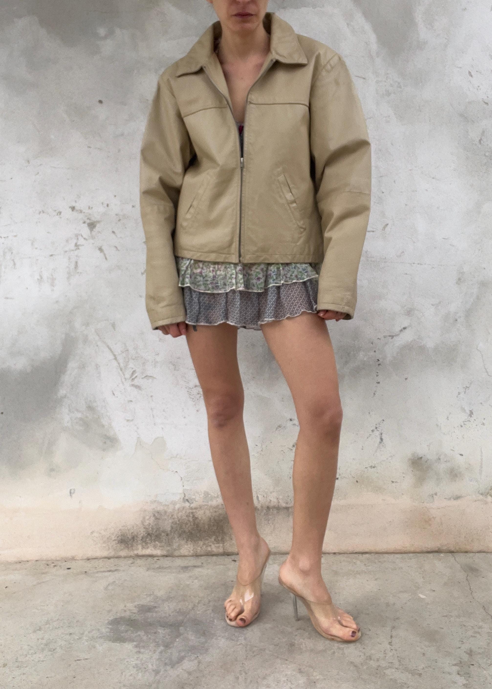 Giacca boxy in pelle beige