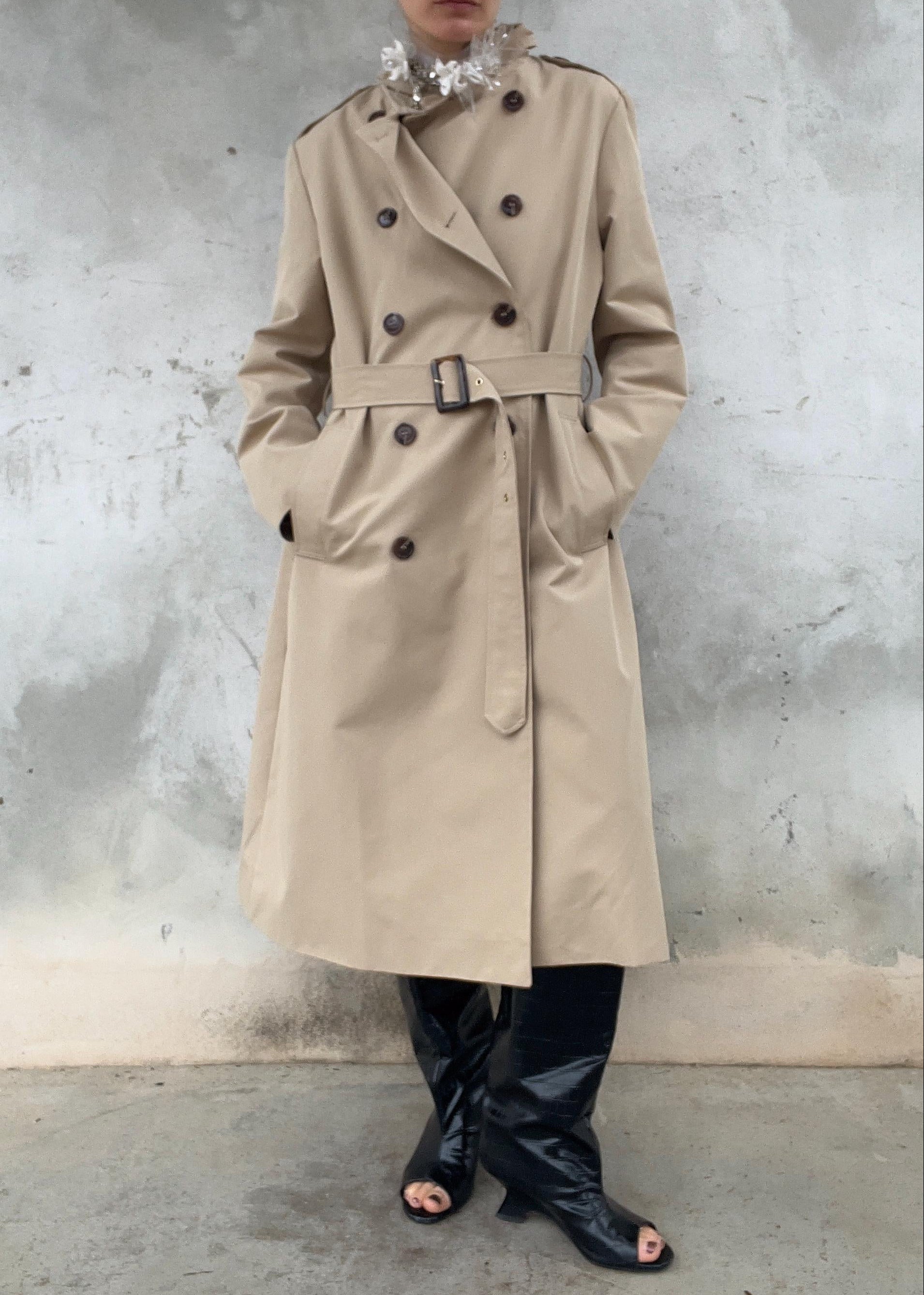 Trench ampio beige primaverile