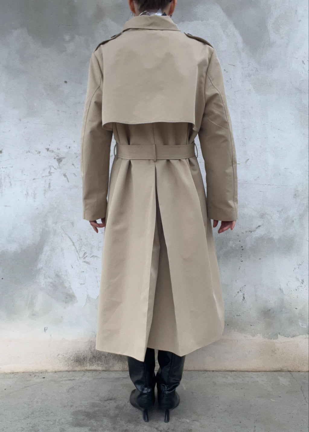 Trench ampio beige primaverile