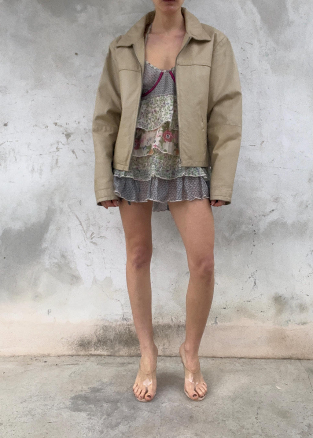 Giacca boxy in pelle beige